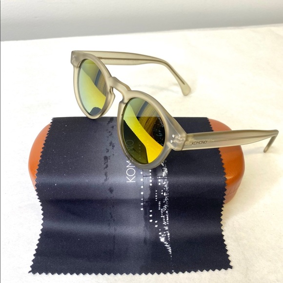 KOMONO Clement Frost Red Mirror Sunglasses NEW - Picture 4 of 12